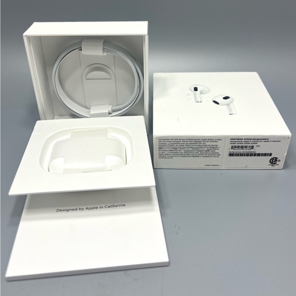 Apple AirPods 3rd Generation New Unused Open Box - Picture 2 of 9